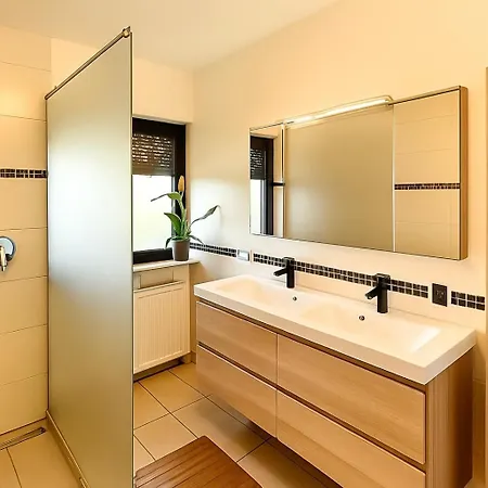 Apartment Luma *